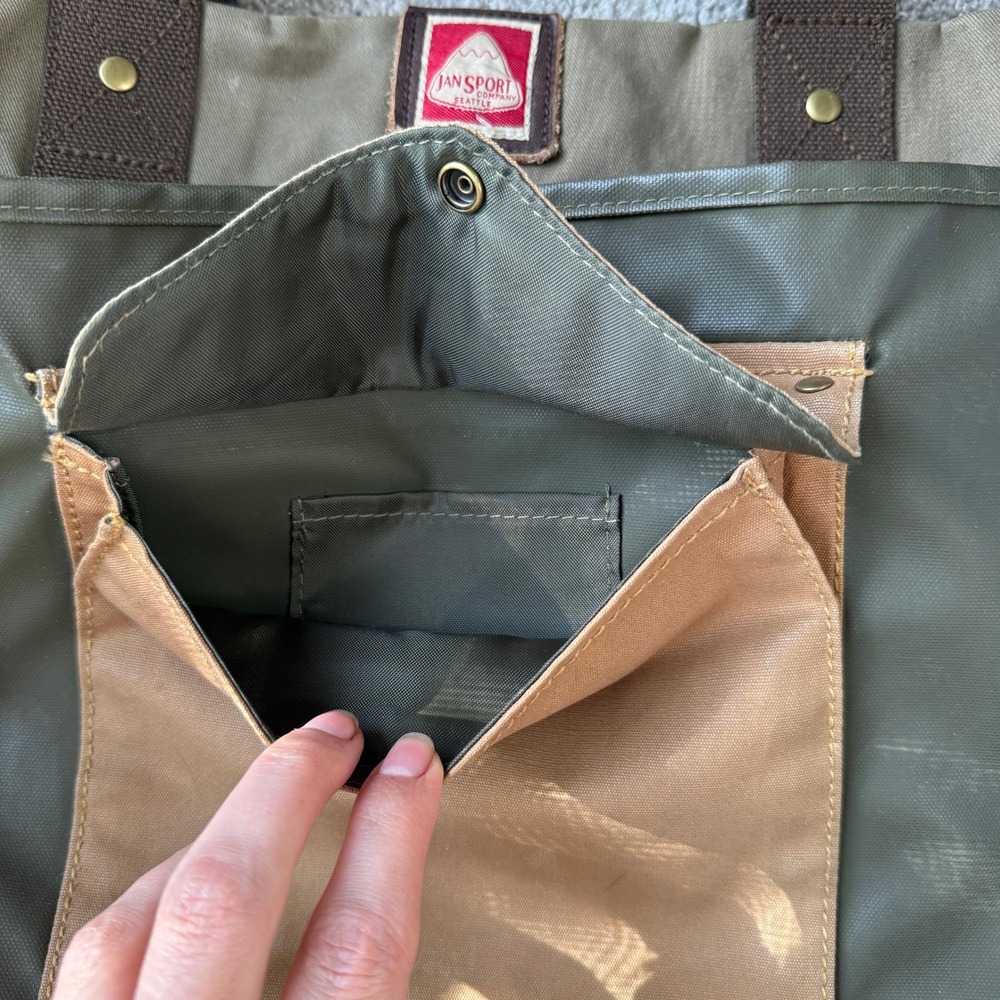 JanSport Seattle Skip Yowell Green Machine Brannon Messenger‎ Tote Bag Rare - Picture 5 of 15